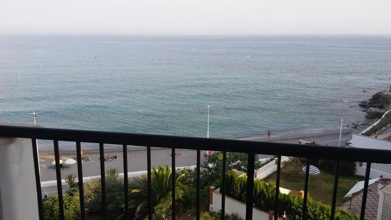 Precioso apartamento frontal al mar Nerja