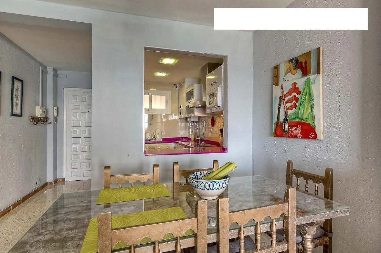 Precioso apartamento frontal al mar Nerja 0*,  España