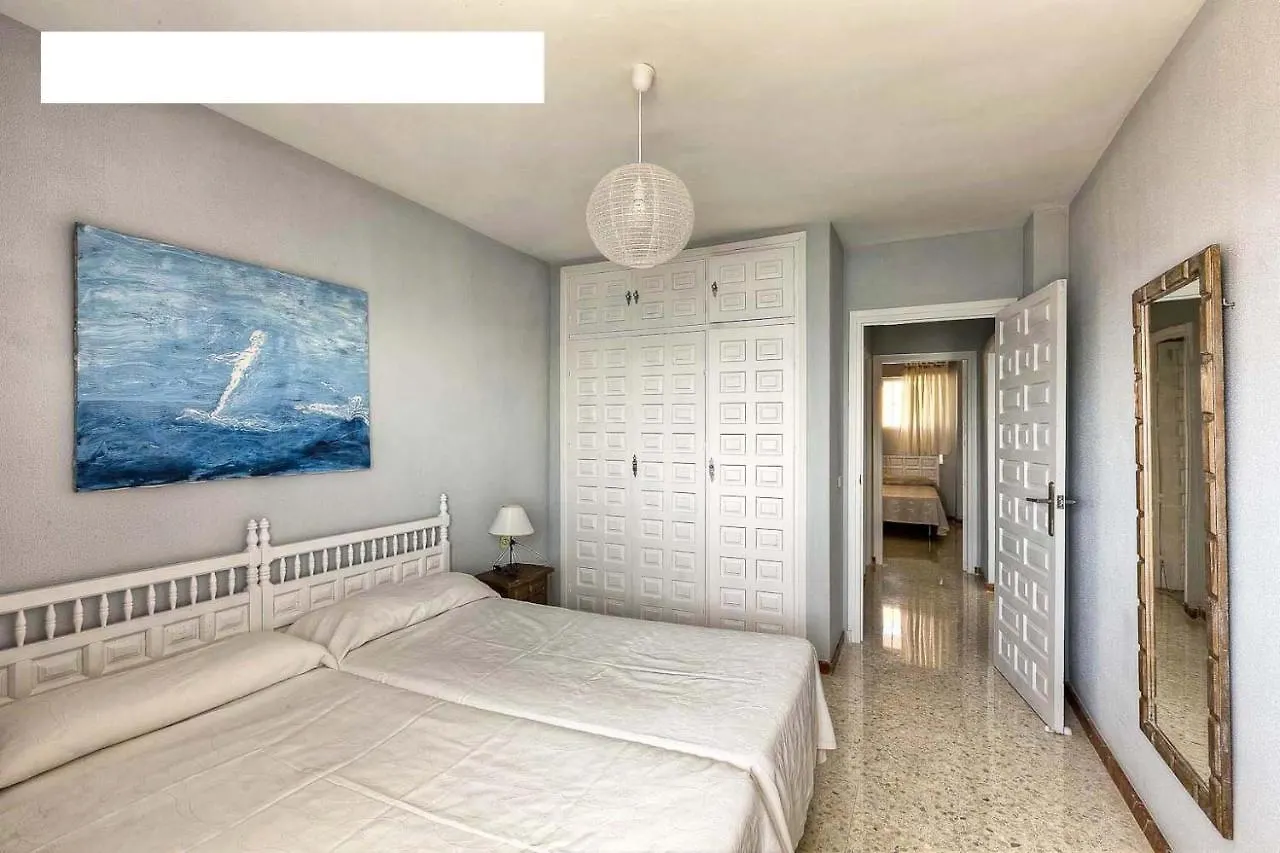 Precioso apartamento frontal al mar Nerja