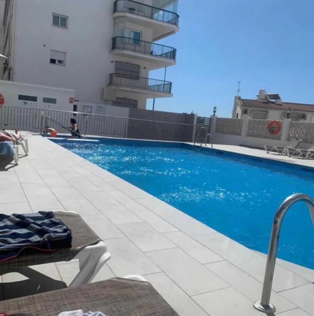 Precioso apartamento frontal al mar Nerja